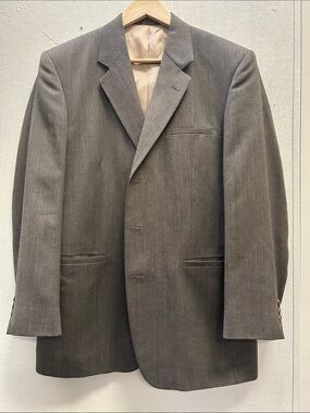 Men's Gray Single-Breasted Blazer — Classic Tailored Sport Coat